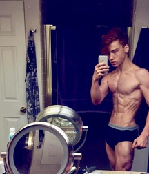 Fit guys 59bd29f26c5c3.jpg
