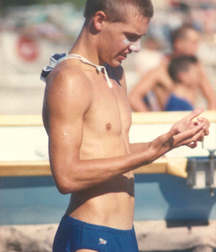 Blue speedos 5a5d470b97711.jpg