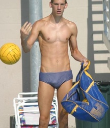Gray speedos 5a5d4a20605bb.jpg