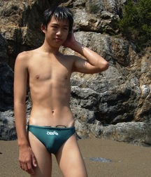 Green speedos 5a5d4bf2bcf46.jpg