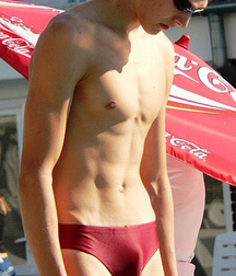 Red speedos 5a5d5052d1711.jpg