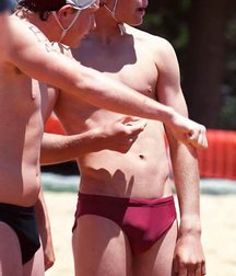 Red speedos 5a5d5064b6d78.jpg