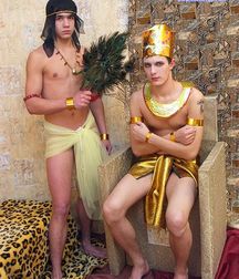 Pharaoh and servant part1  5a88b5a359a50.jpg