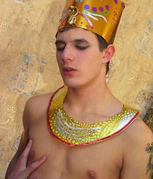 Pharaoh and servant part2 5a88ba7b957d6.jpg