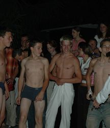 Clay fighting  5bae524adfadb.jpg