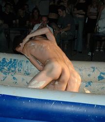 Clay fighting  5bae525ccfd6c.jpg