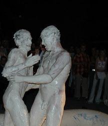 Clay fighting  5bae52b611851.jpg