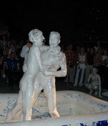 Clay fighting  5bae52bbd7195.jpg