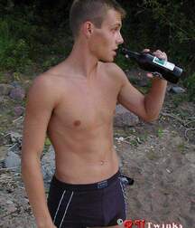Knight boy porn at the beach part 1 6095a0470c93f.jpg
