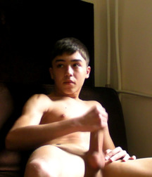 x1 teen  5d9e1b7c3b81f.jpg