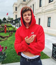 x3 teen boy  5dbb0adb8d369.jpg