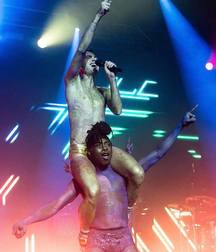 Years & Years... 594150e605c1b.jpg