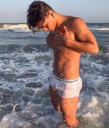 A Day At The Beach 5dfba0dcb772b.jpg