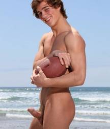 A Day At The Beach 5dfba0f4722bd.jpg