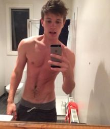 It's all about the SELFIE 5e2247176b018.jpg