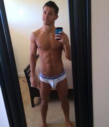 It's all about the SELFIE 5e224723ee4cd.jpg