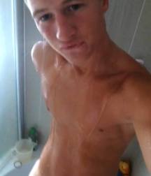 It's all about the SELFIE 5e2247a0a33f0.jpg