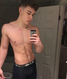 It's all about the SELFIE 5e2247cf4aaed.jpg