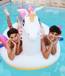 Brent Rivera Barefoot Gay Tube 5f976fa1a167e.jpeg