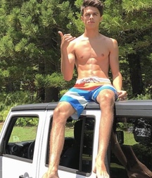 Brent Rivera Barefoot Gay Tube 5f976fc3de3fc.jpeg