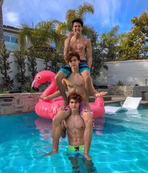 Brent Rivera Barefoot Gay Tube 5f976fca4f177.jpeg