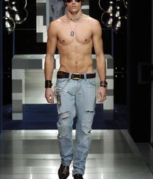 Hot Guys In Jeans 5899658279d56.jpg