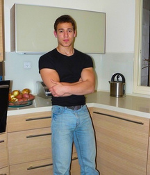 Hot Guys In Jeans 5899659dac977.jpg