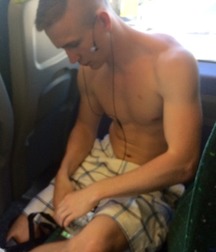 Twinks68 596c40cc7a8af.jpg