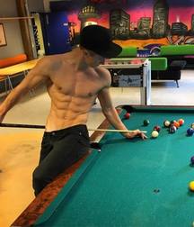 Twinks68 596c40d905804.jpg