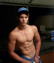 Twinks74 59719ed111482.jpg