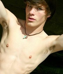 Twinks76 59738edc16b74.jpg