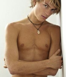Twinks76 59738ee082975.jpg