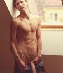 Twinks83 597a02aaa5704.jpg