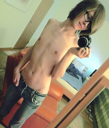 Twinks84 597b51d044d0b.jpg