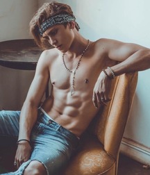 Twinks94 59854d3d0a20c.jpg