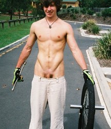 Twinks96 59869f84726ce.jpg