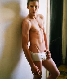 Twinks133 59aa2f5d546b8.jpg