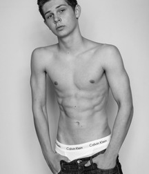 Twinks135 59ad670774929.jpg