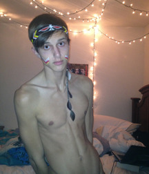 Twinks168 59d33aa0cfca1.jpg
