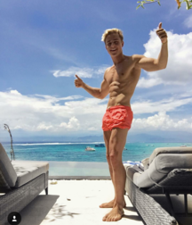 Twinks170 59d51af24b0a7.png