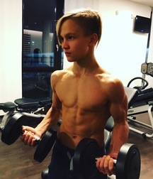 Boys 5dbf1114e55f2.jpeg