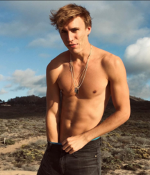 (Mostly) Shirtless Boys 11 gay boys porn tube 5f39692023fc7.png