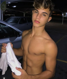 (Mostly) Shirtless Boys 11 gay boys porn tube 5f39695a4308f.png