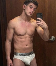 (Mostly) Shirtless Boys 11 gay boys porn tube 5f3969c70f038.png