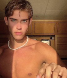 (Mostly) Shirtless Boys 11 gay boys porn tube 5f396a743c65e.png
