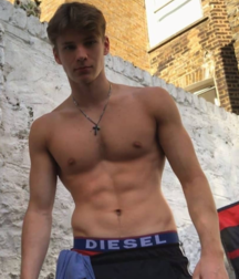 (Mostly) Shirtless Boys 11 gay boys porn tube 5f396a77b4153.png