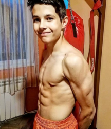 (Mostly) Shirtless Boys 12 gay boys porn tube 5f3dc5587d16f.png