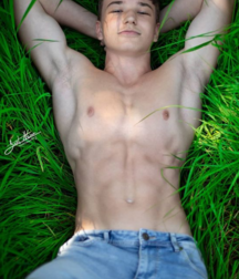 (Mostly) Shirtless Boys 12 gay boys porn tube 5f3dc571b340a.png