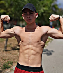 (Mostly) Shirtless Boys 12 gay boys porn tube 5f3dc5ab20a74.png