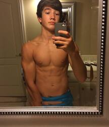 Twink Bodybuilder 5f6a74a0ec314.jpg